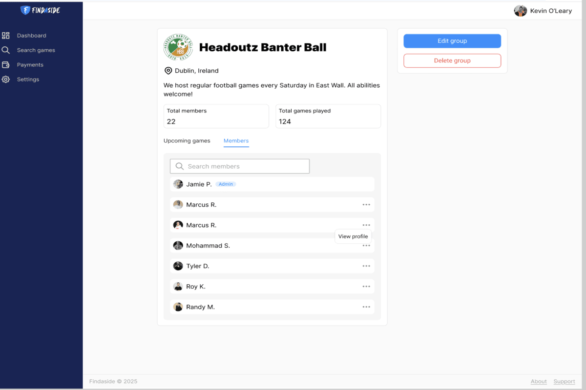 Group screen for organizing players around a match